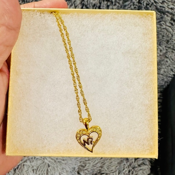 Nina Ricci Heart Pendant Necklace – Gold Tone with Rhinestones